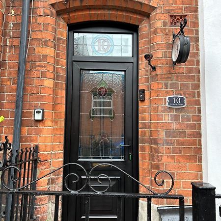Charming City Home, Beside The Serene Ormeau Park Belfast Zewnętrze zdjęcie